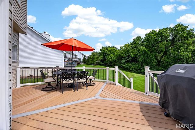 8046 Knights Crossing Drive, O'fallon, MO 63368