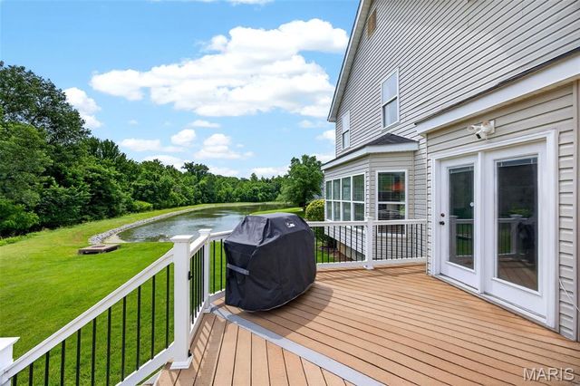 8046 Knights Crossing Drive, O'fallon, MO 63368