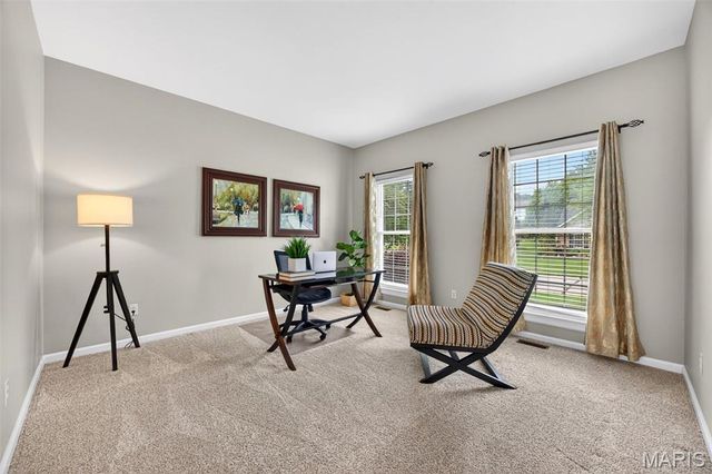 8046 Knights Crossing Drive, O'fallon, MO 63368