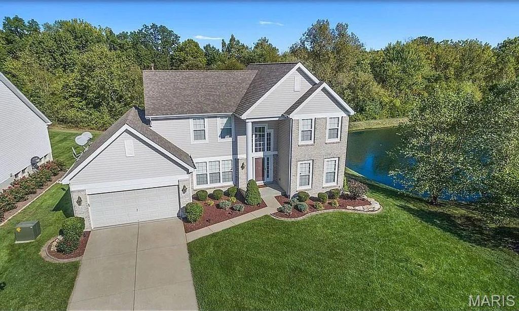 8046 Knights Crossing Drive, O'fallon, MO 63368