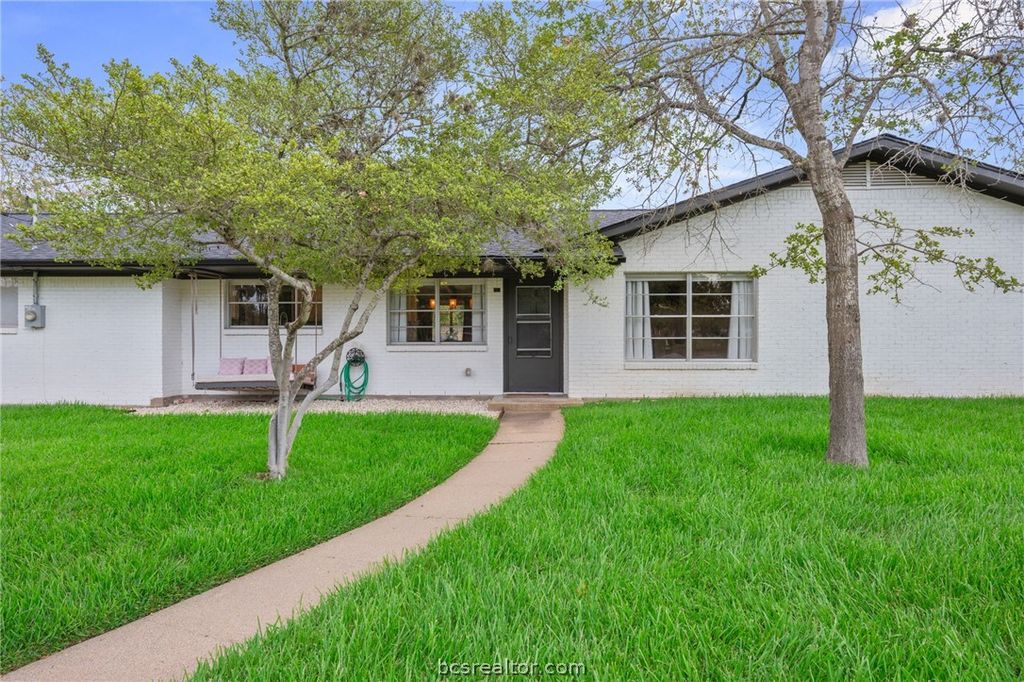 4201 Nagle Street, Bryan, TX 77801 — photo 2