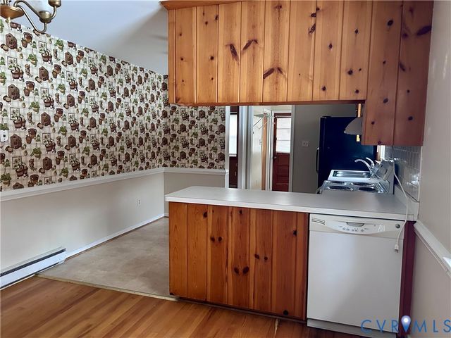 9304 Howard Dr, Mechanicsville, VA 23116