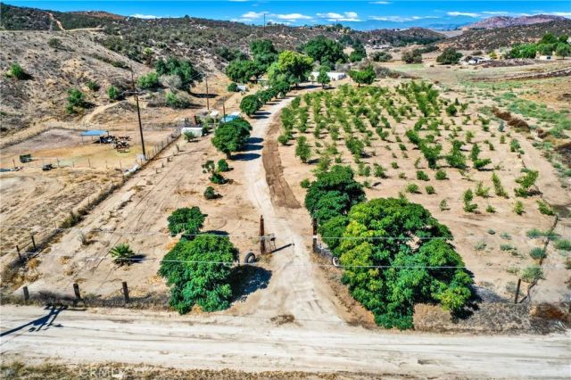 39145 Calle Cordova, Temecula, CA 92592