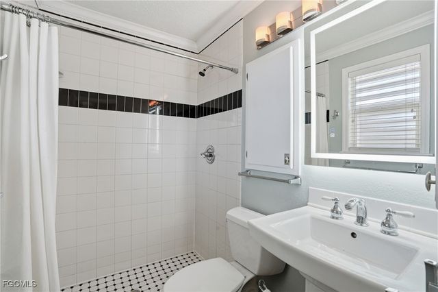 2306 NE 24th AVE, Cape Coral, FL 33909