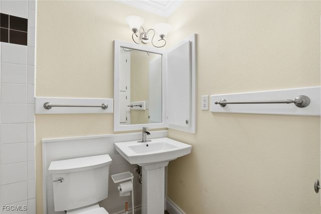 2306 NE 24th AVE, Cape Coral, FL 33909