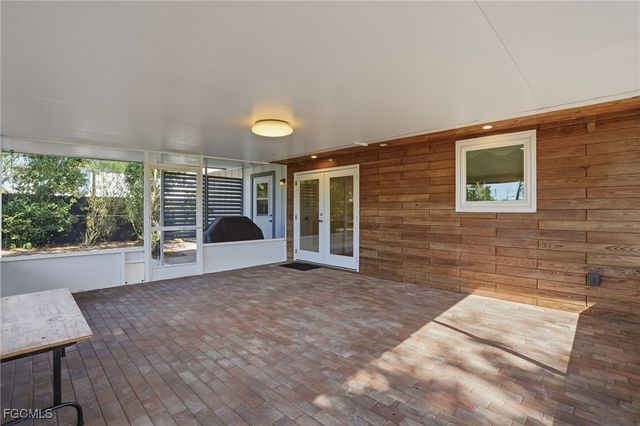 2306 NE 24th AVE, Cape Coral, FL 33909