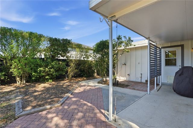 2306 NE 24th AVE, Cape Coral, FL 33909