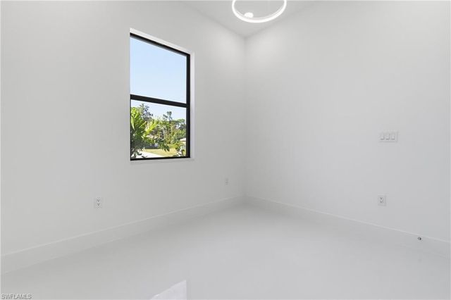 315 Long AVE S, Lehigh Acres, FL 33974