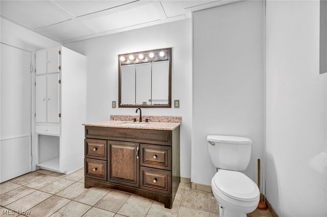 2380 Delaware Avenue, Akron, OH 44312