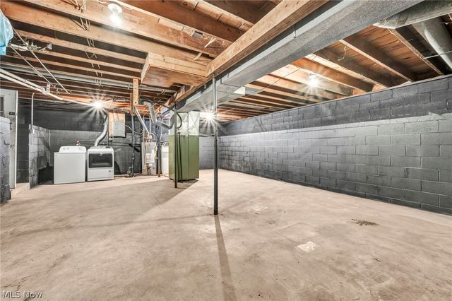 2380 Delaware Avenue, Akron, OH 44312