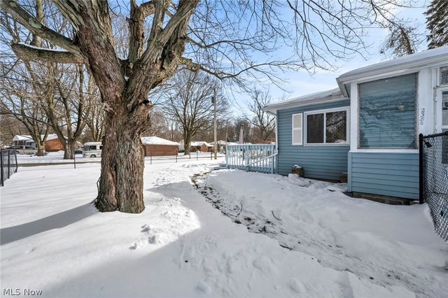 2380 Delaware Avenue, Akron, OH 44312