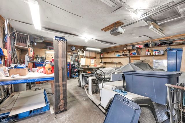 2380 Delaware Avenue, Akron, OH 44312