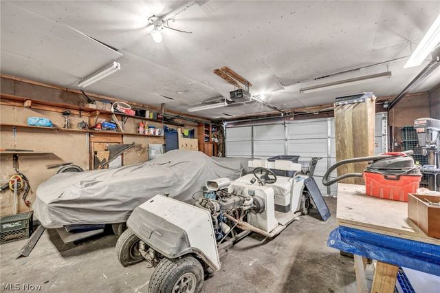 2380 Delaware Avenue, Akron, OH 44312