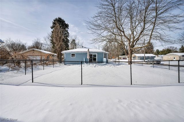 2380 Delaware Avenue, Akron, OH 44312