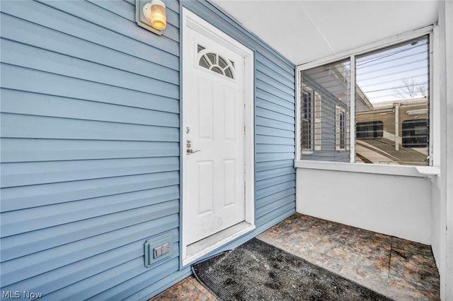 2380 Delaware Avenue, Akron, OH 44312