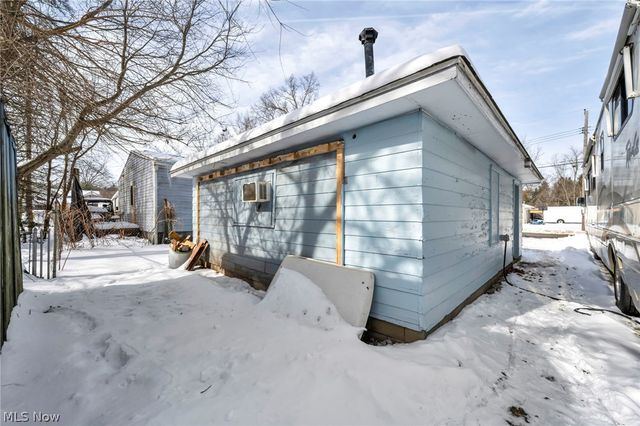 2380 Delaware Avenue, Akron, OH 44312