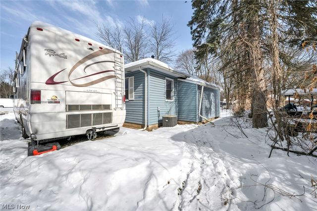 2380 Delaware Avenue, Akron, OH 44312