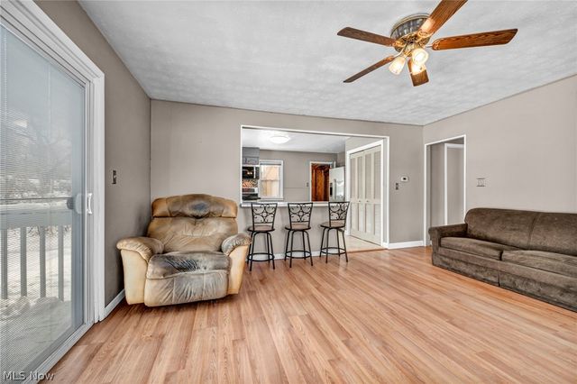 2380 Delaware Avenue, Akron, OH 44312