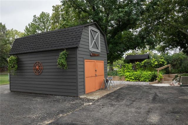 2734 N 99th Street, Kansas City, KS 66109