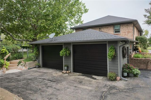 2734 N 99th Street, Kansas City, KS 66109
