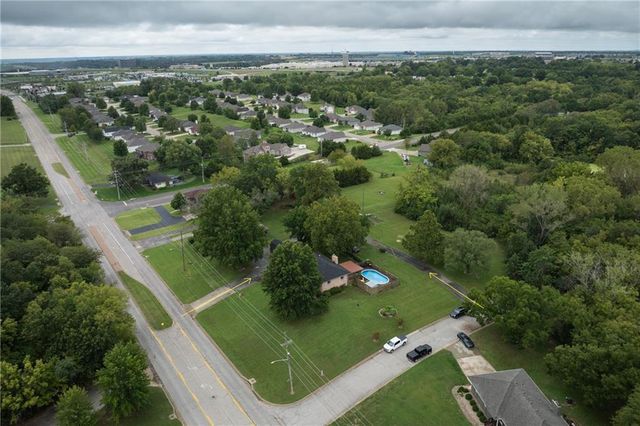 2734 N 99th Street, Kansas City, KS 66109
