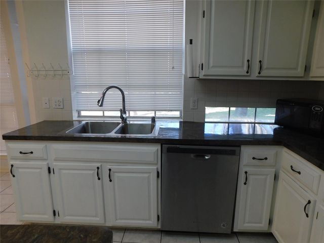2322 Edgewood Drive, Missouri City, TX 77459