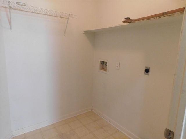 2322 Edgewood Drive, Missouri City, TX 77459