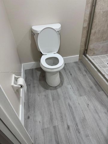 8051 S Colony Cir S 210, Tamarac, FL 33321