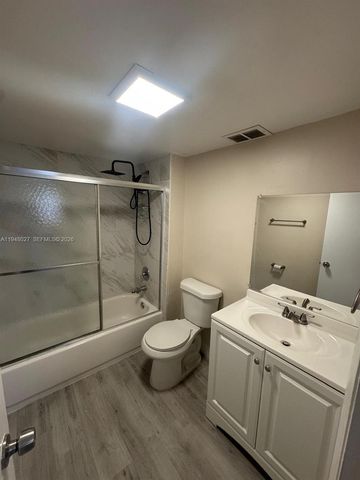 8051 S Colony Cir S 210, Tamarac, FL 33321