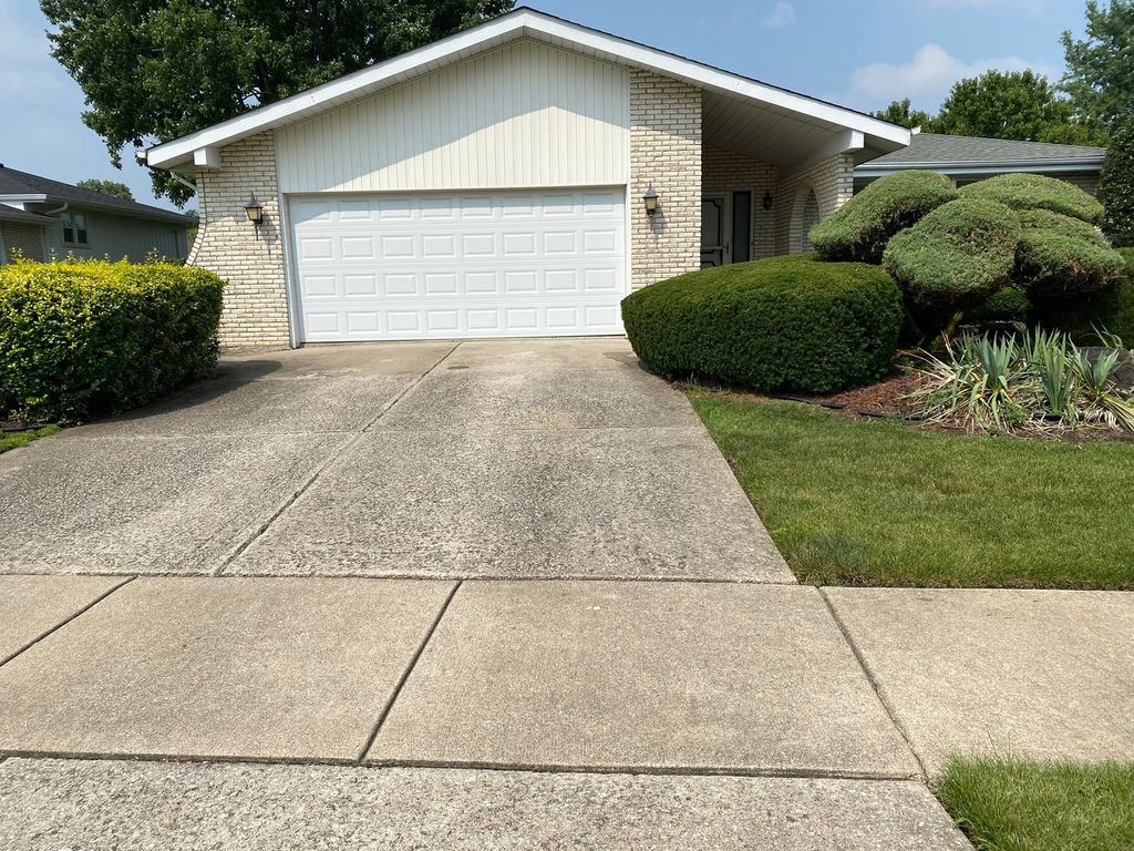 15114 S 82nd Avenue, Orland Park, IL 60462