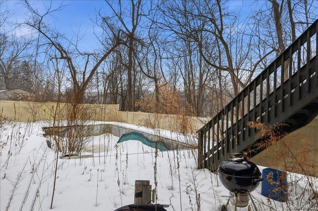 2327 Vista Court, Yorktown Heights, NY 10598