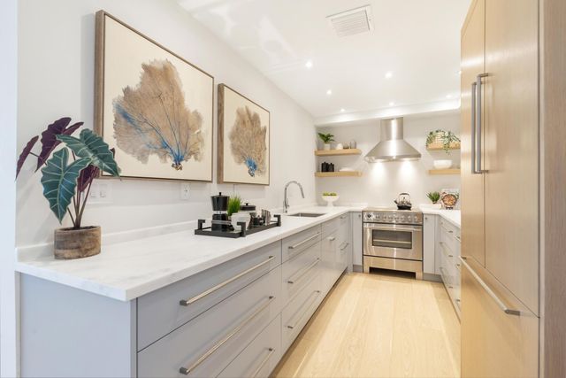 2773 S Ocean Boulevard 505, Palm Beach, FL 33480