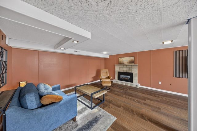 1224 4th Street NW, Rochester, MN 55901