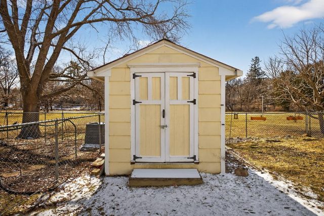 1224 4th Street NW, Rochester, MN 55901