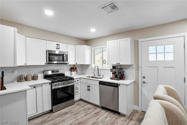 445 Concord Way, Henderson, NV 89015