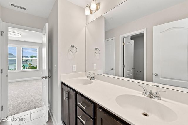 4213 Whispering Willow Cove, Winnabow, NC 28479