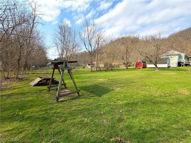 54312 Pipe Creek Road, Jacobsburg, OH 43933
