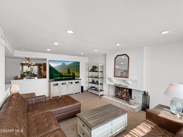 3021 Travis Avenue, Simi Valley, CA 93063