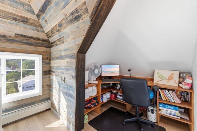 8 Lufkin St, Lynn, MA 01902