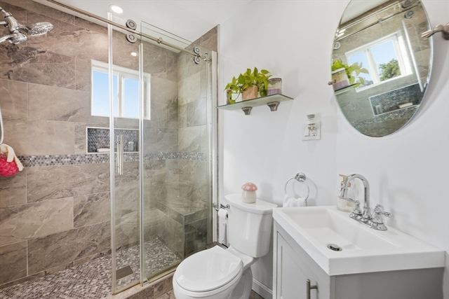 8 Lufkin St, Lynn, MA 01902