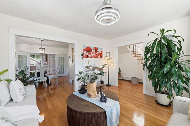 8 Lufkin St, Lynn, MA 01902