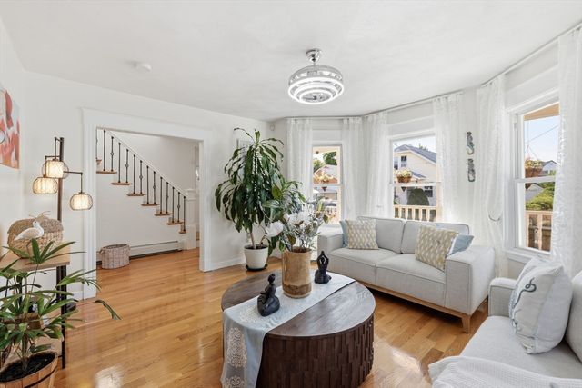 8 Lufkin St, Lynn, MA 01902