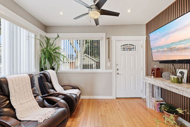8 Lufkin St, Lynn, MA 01902
