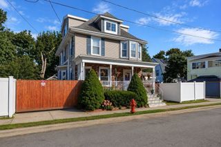 8 Lufkin St, Lynn, MA 01902