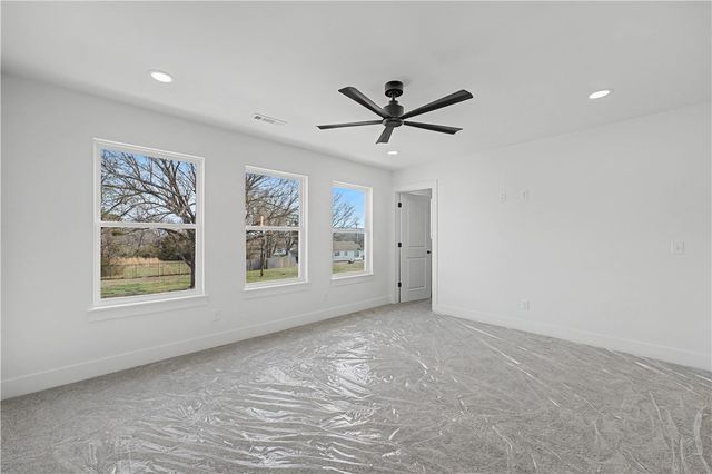 829 S Jagger Lane, Fayetteville, AR 72701