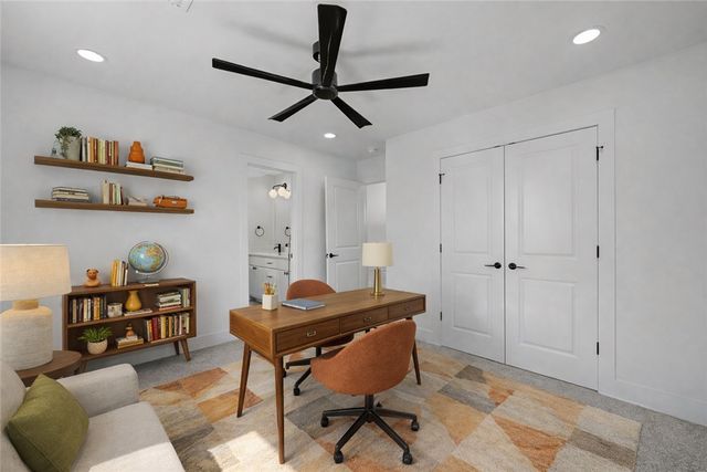 829 S Jagger Lane, Fayetteville, AR 72701