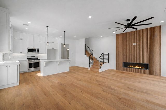 829 S Jagger Lane, Fayetteville, AR 72701