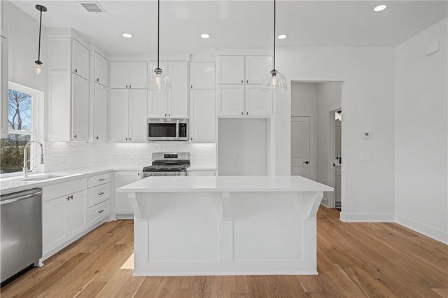 829 S Jagger Lane, Fayetteville, AR 72701