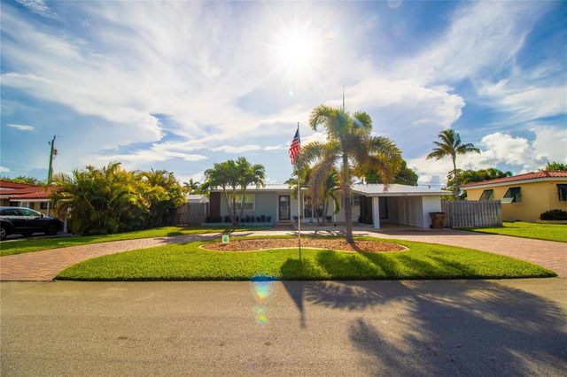 925 SE 14th Avenue, Deerfield Beach, FL 33441