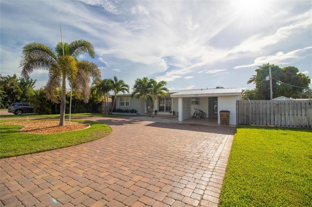925 SE 14th Avenue, Deerfield Beach, FL 33441